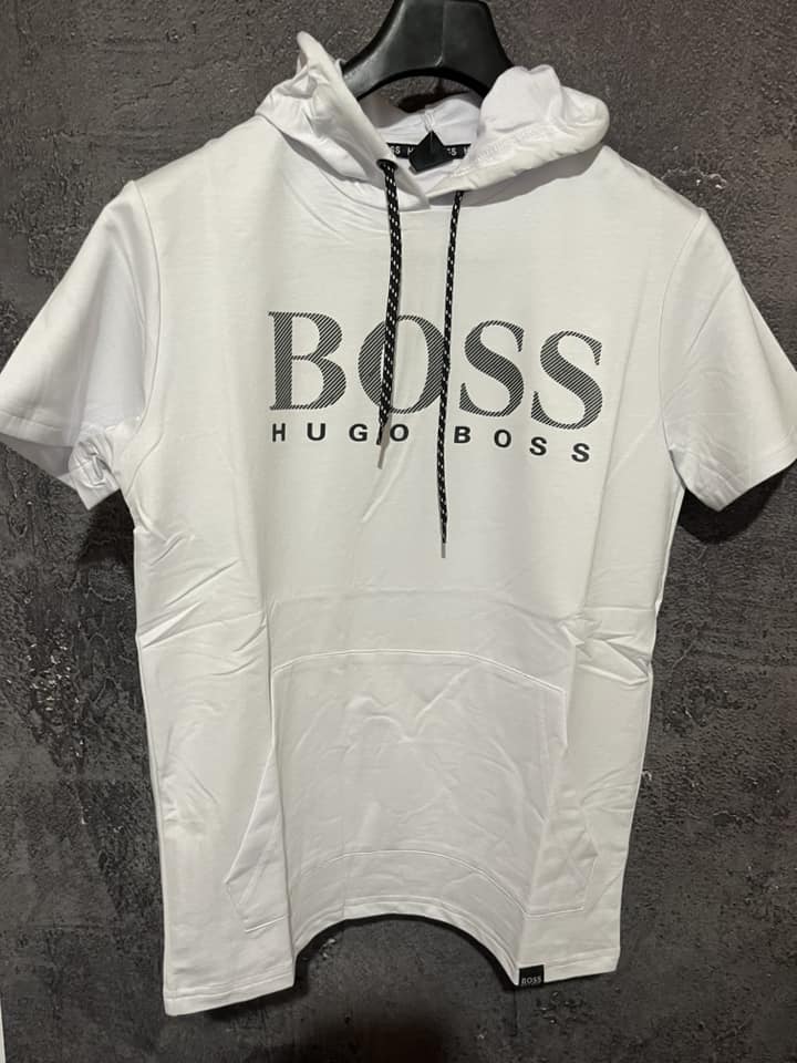 Мъжка тениска с качулка BOSS